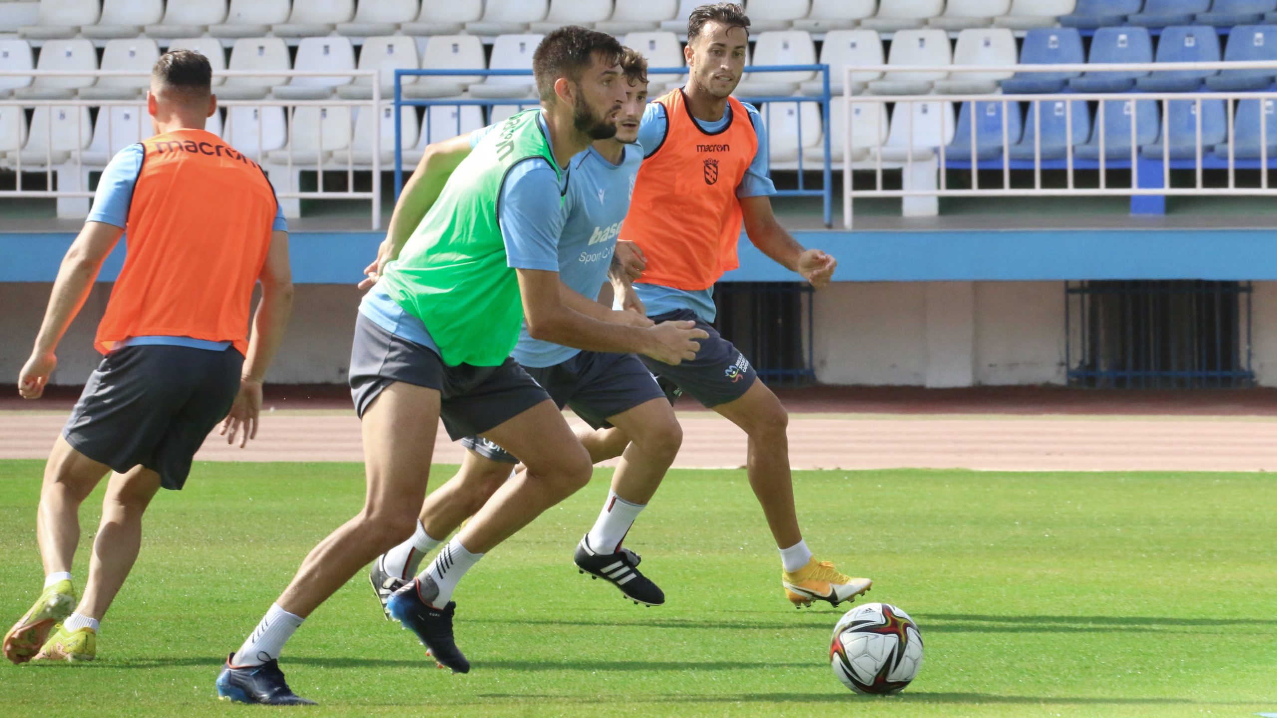 Los azulinos vuelven al trabajo - UD Melilla